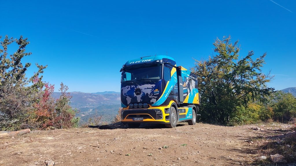 Camion elettrici, Mercedes-Benz eActros 600 completa la prima tappa del giro del mondo 3