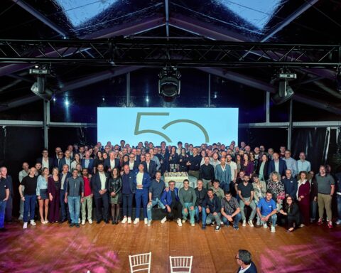 Industrial Cars celebra 50 anni di attività nei veicoli industriali, consolidando il lungo rapporto con IVECO e il territorio.