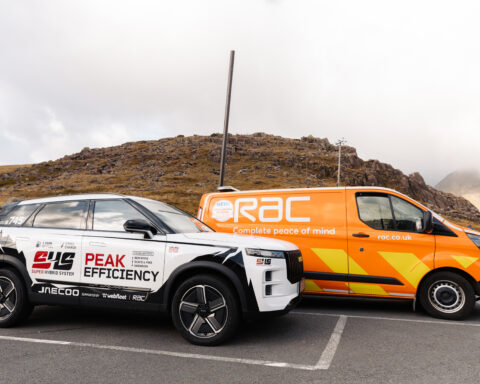 La JAECOO 7 SHS-P durante la National Three Peaks Challenge, la prova nel Regno Unito monitorata dalla telematica Webfleet e conclusa con un consumo medio ufficiale di 4,1 l/100 km.
