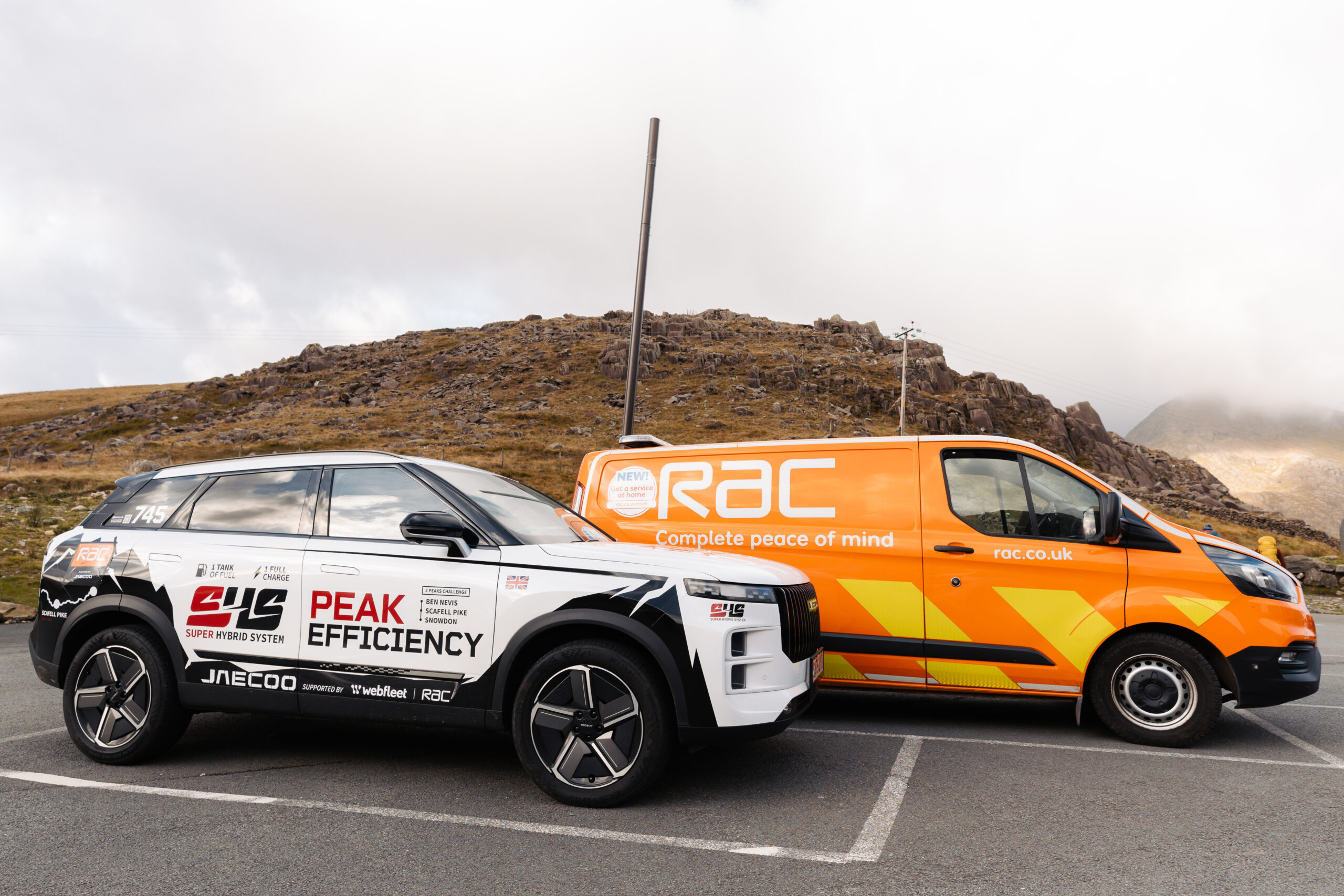 La JAECOO 7 SHS-P durante la National Three Peaks Challenge, la prova nel Regno Unito monitorata dalla telematica Webfleet e conclusa con un consumo medio ufficiale di 4,1 l/100 km.